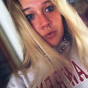 Meet your Posher, Ariana